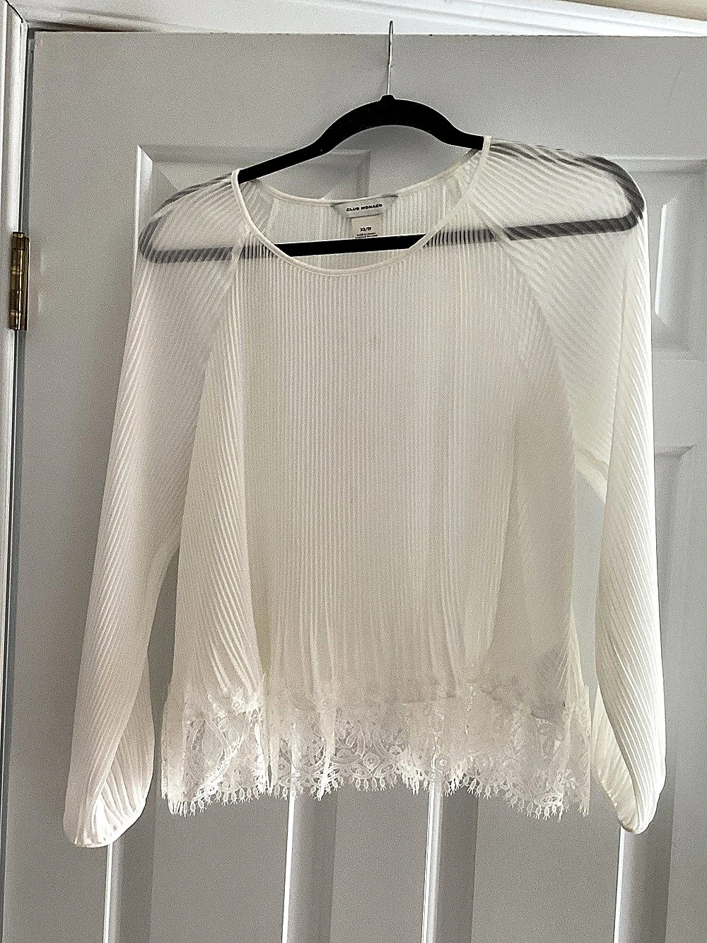 Club Monaco White Pleated Blouse with Lace Hem Like New